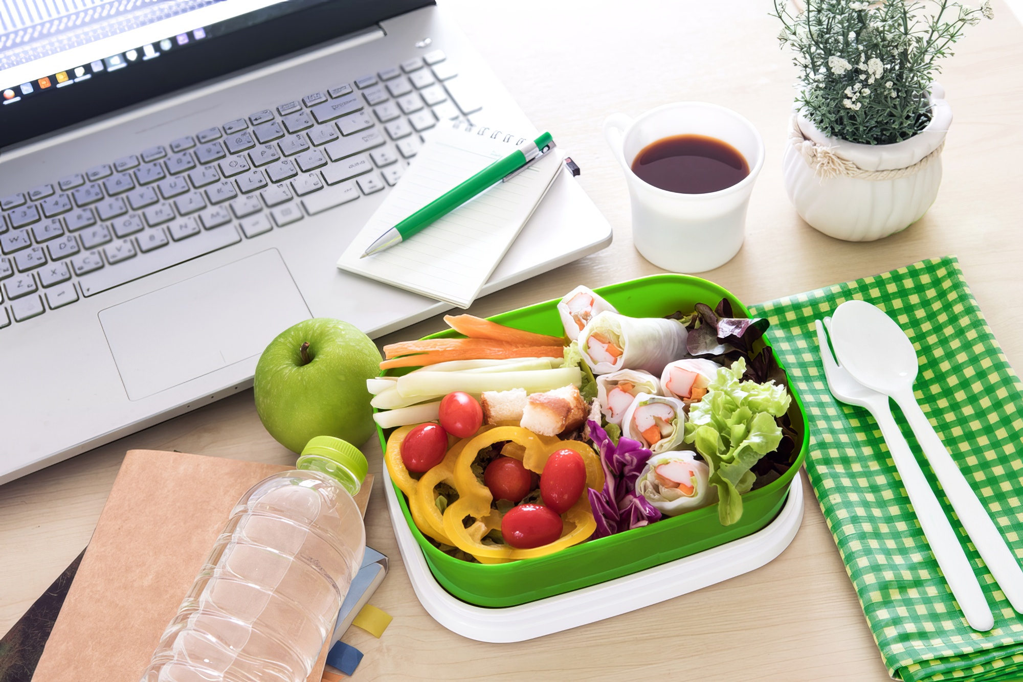 Wabah Flu di Kantor, Bentengi Diri dengan 5 Bekal Makanan Ini